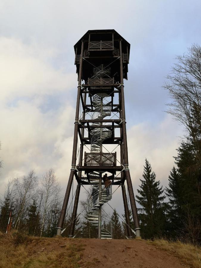 Srub Na Svahu Sjezdovky V Radvanicich Radvanice  Exterior photo