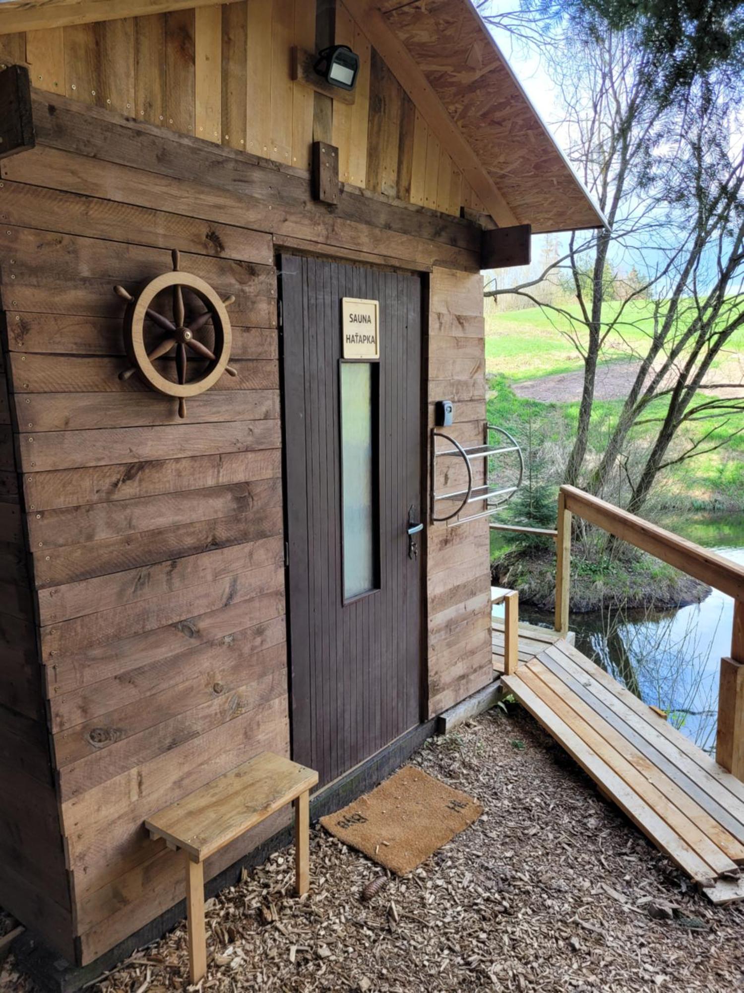 Srub Na Svahu Sjezdovky V Radvanicich Radvanice  Exterior photo
